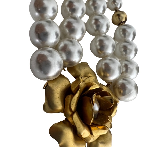 Vintage Double Strand Statement Faux Pearl Rose Necklace - Picture 7 of 14